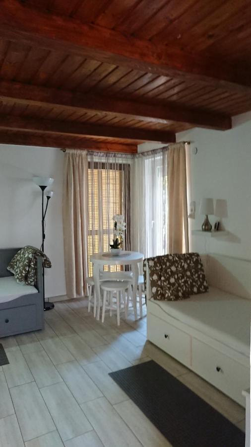 Bpr P3 Lodge Apartment With A/C Boedapest Buitenkant foto